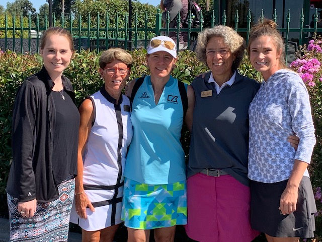 Annika Sörenstam (middle) with staff at Haggin Oaks