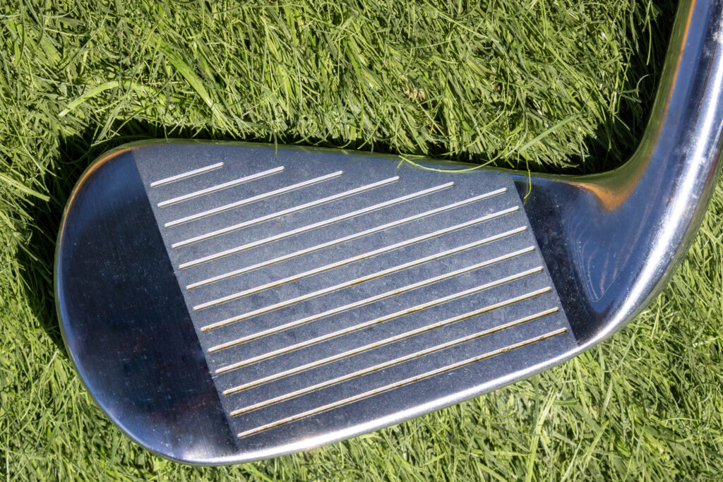 Titleist t-300 iron face