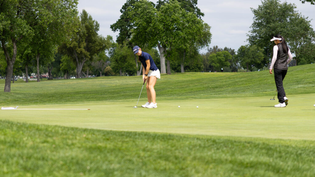 An AJGA Junior Golfer Putting