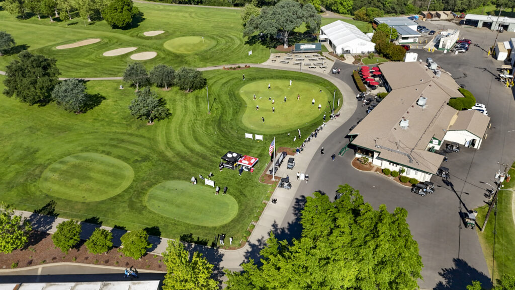 a view of the AJGA midafternoon tournament tee off from above. 